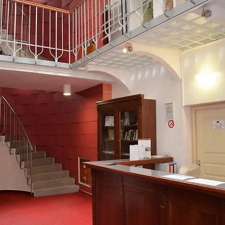 Petr 4* Karlovy Vary