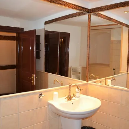 Petr Hotel 4*